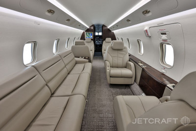 2005 Bombardier Challenger 300: 