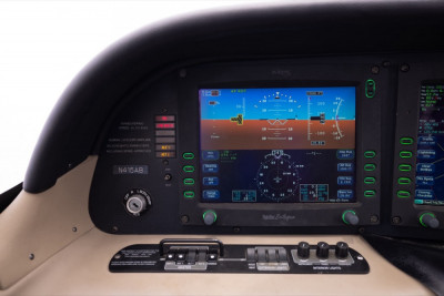 2006 Cirrus SR20 G2: 