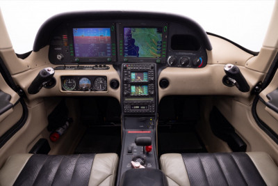 2006 Cirrus SR20 G2: 