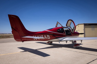 2006 Cirrus SR20 G2: 