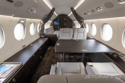 2010 Dassault Falcon 7X: 