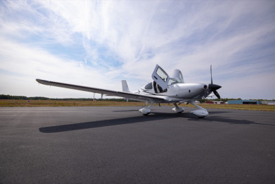 2021 Cirrus SR22 G6 GTS: 