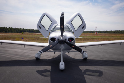 2021 Cirrus SR22 G6 GTS: 