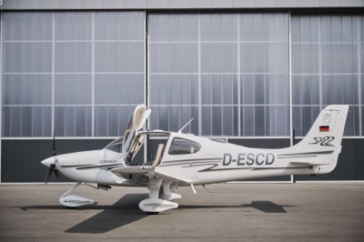 2004 Cirrus SR22 G1: 