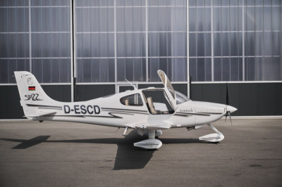 2004 Cirrus SR22 G1: 