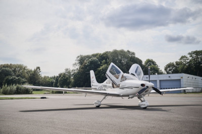 2004 Cirrus SR22 G1: 