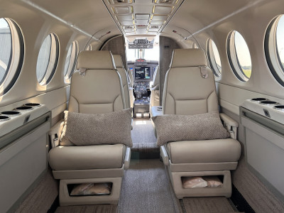 1986 Beechcraft King Air 300: 