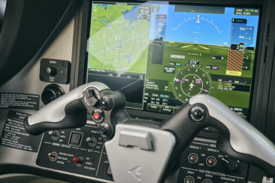 2023 Embraer Phenom 100EV: 