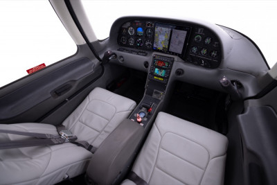 2002 Cirrus SR22: 