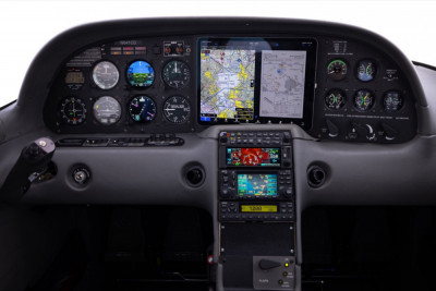 2002 Cirrus SR22: 