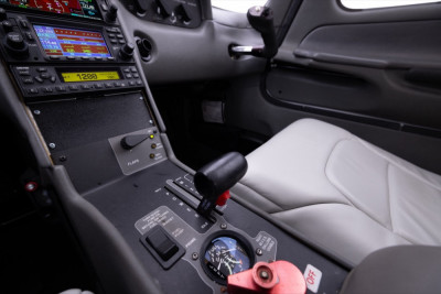 2002 Cirrus SR22: 