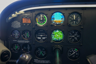 1999 Cessna 182S Skylane: 