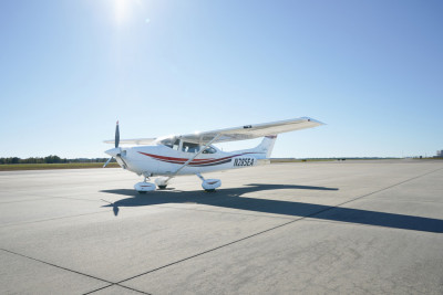 1999 Cessna 182S Skylane: 