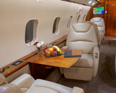 2012 Bombardier Challenger 300: 