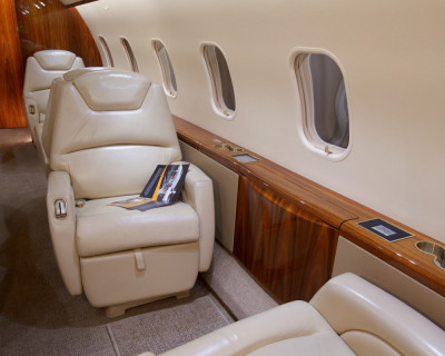 2012 Bombardier Challenger 300: 