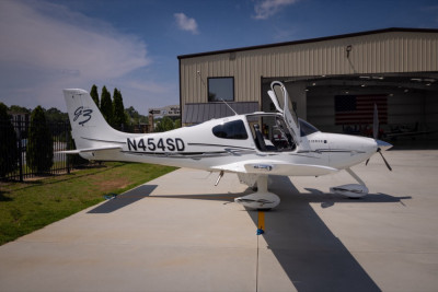 2008 Cirrus SR22 G3 GTS: 