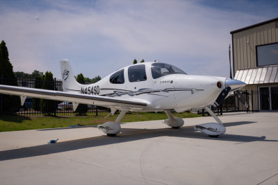 2008 Cirrus SR22 G3 GTS: 