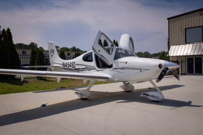 2008 Cirrus SR22 G3 GTS: 