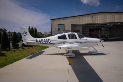 2008 Cirrus SR22 G3 GTS: 