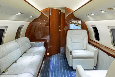 2009 Bombardier Challenger 605: 