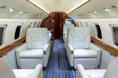 2009 Bombardier Challenger 605: 