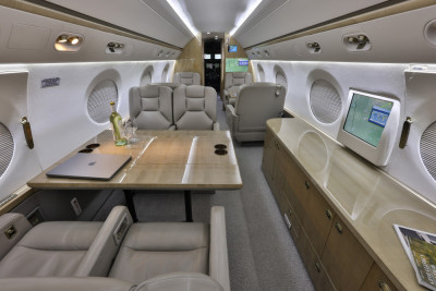 2011 Gulfstream G450: 