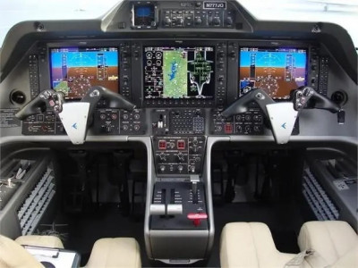 2009 Embraer Phenom 100: 