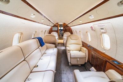 2013 Bombardier Challenger 300: 