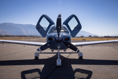 2022 Cirrus SR22T G6 GTS: 