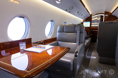 2010 Gulfstream G200: 