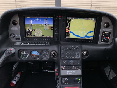 2012 Cirrus SR22 G3 GTS: 