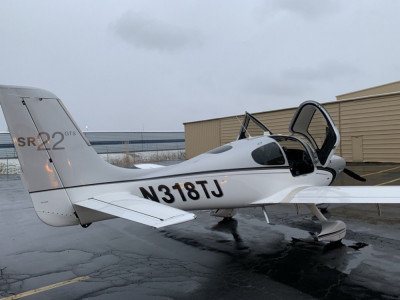 2012 Cirrus SR22 G3 GTS: 