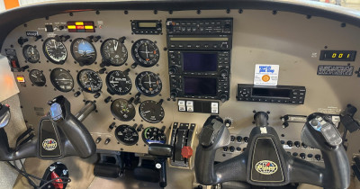 2001 Piper Archer III: 