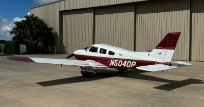 2001 Piper Archer III: 