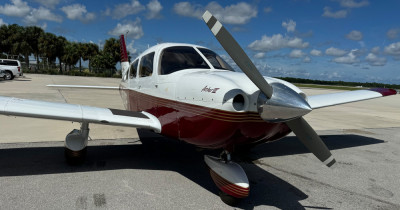 2001 Piper Archer III: 