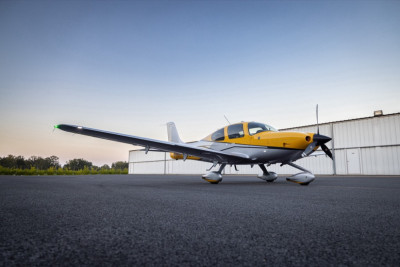 2016 Cirrus SR22 GTS: 