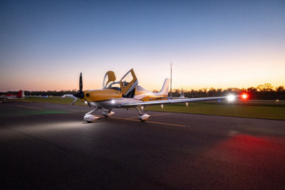 2016 Cirrus SR22 GTS: 