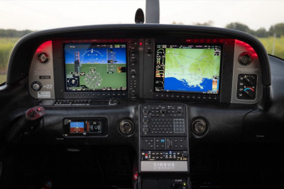 2016 Cirrus SR22 GTS: 