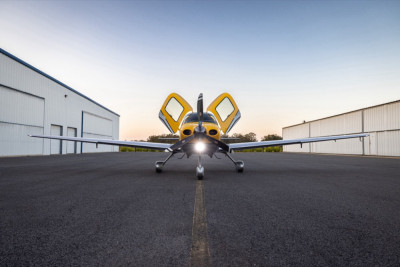 2016 Cirrus SR22 GTS: 