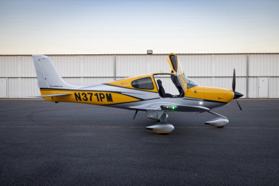 2016 Cirrus SR22 GTS: 