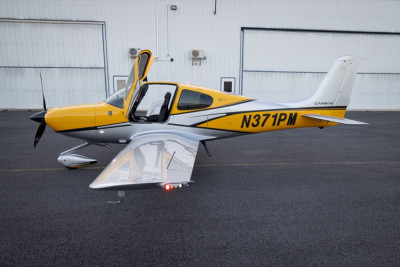 2016 Cirrus SR22 GTS: 