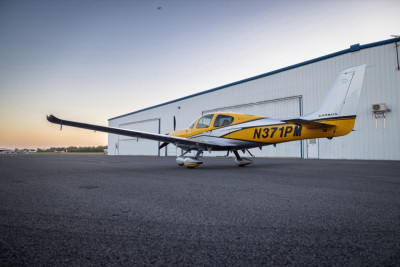 2016 Cirrus SR22 GTS: 