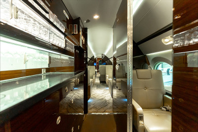 2012 Gulfstream G550: Interior 6-5401