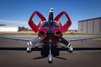 2022 Cirrus SR22 G6 GTS: 