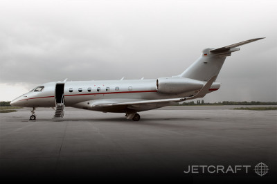 2017 Embraer Legacy 500: 