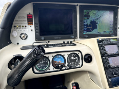 2006 Cirrus SR22: 