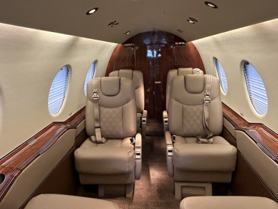 2010 Hawker 400XP: 