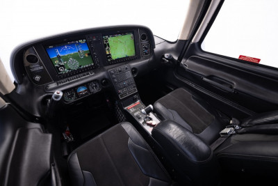 2009 Cirrus SR22: 