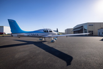 2009 Cirrus SR22: 