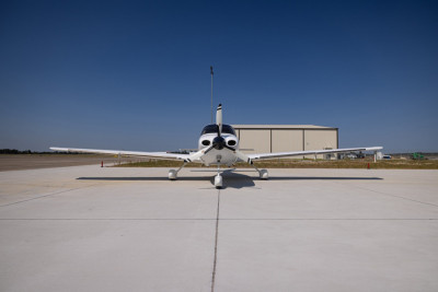 2006 Cirrus SR22 GTS: 